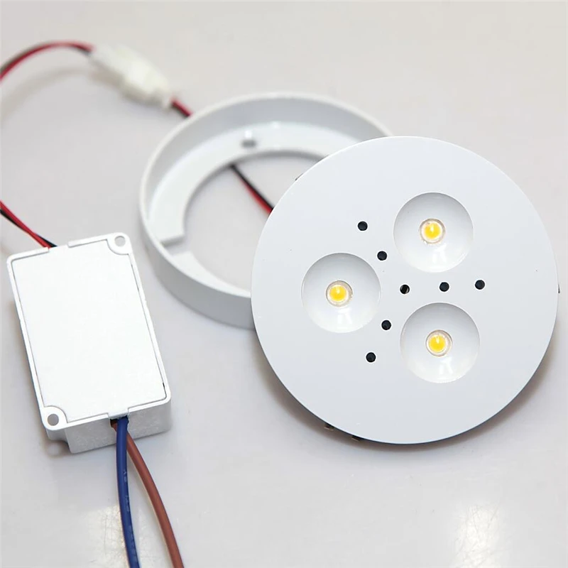 Алюминиевый светодиодный светильник 3*3 Вт с регулируемой яркостью