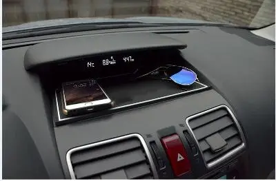 Silica gel car dashboard anti-slip mat gear panel mat for subaru forester 2013 - Название цвета: Subaru logo white
