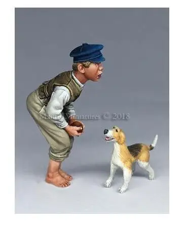 

1/35 little Boy and dog Resin Model Miniature figure Unassembly Unpainted