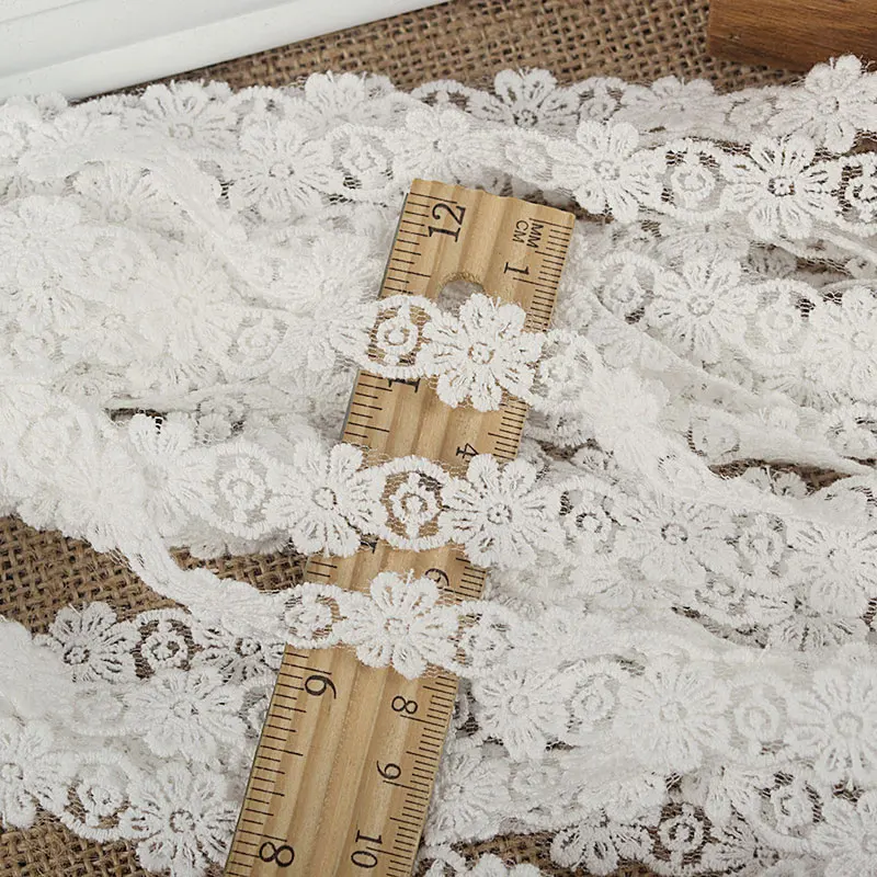

Quality 1cm bilateral lace with flowers white 2018 hot sale2018 hot sale