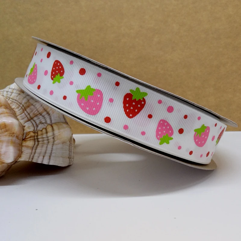 

Бесплатная доставка 50 ярдов клубника напечатанные grosgrain ленты SP-104-025