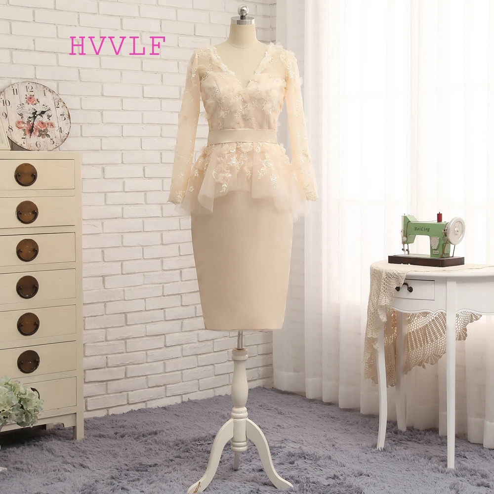 Платье футляр с V образным вырезом длинным рукавом и цветочным кружевом|red carpet