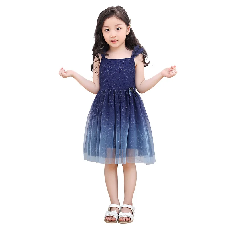 Блестящее рождественское платье винтажное кружевное с фатиновой юбкой для