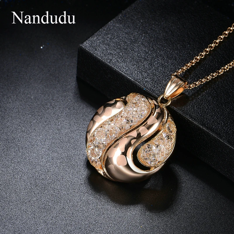 Nandudu классический металлический стиль проволочная сетка кристалл кулон ожерелье