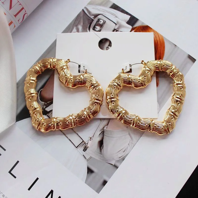 

Простые Романтические серьги-кольца в форме сердца, полые золотистые украшения для женщин, женские Геометрические подарки, высокое качеств...