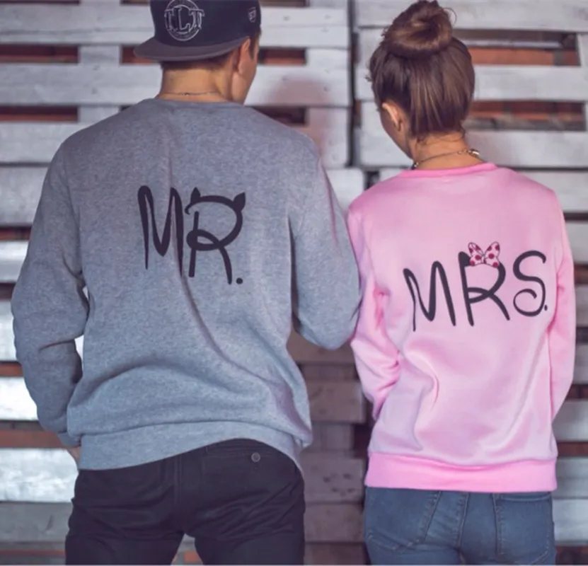 Модный пуловер с буквенным принтом MR & MRS осенняя Повседневная Толстовка круглым