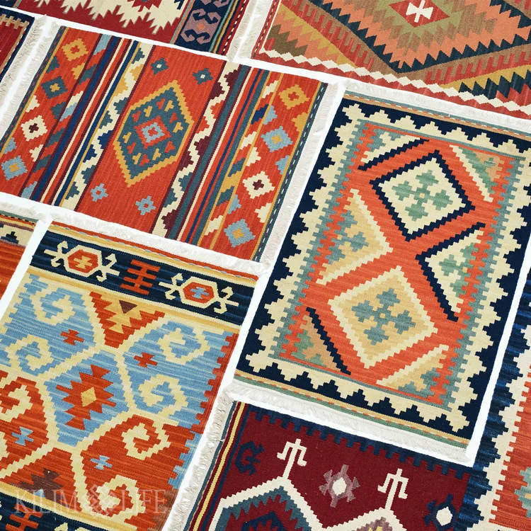 

Фольклорный ковер Point Kilim с изображением роз