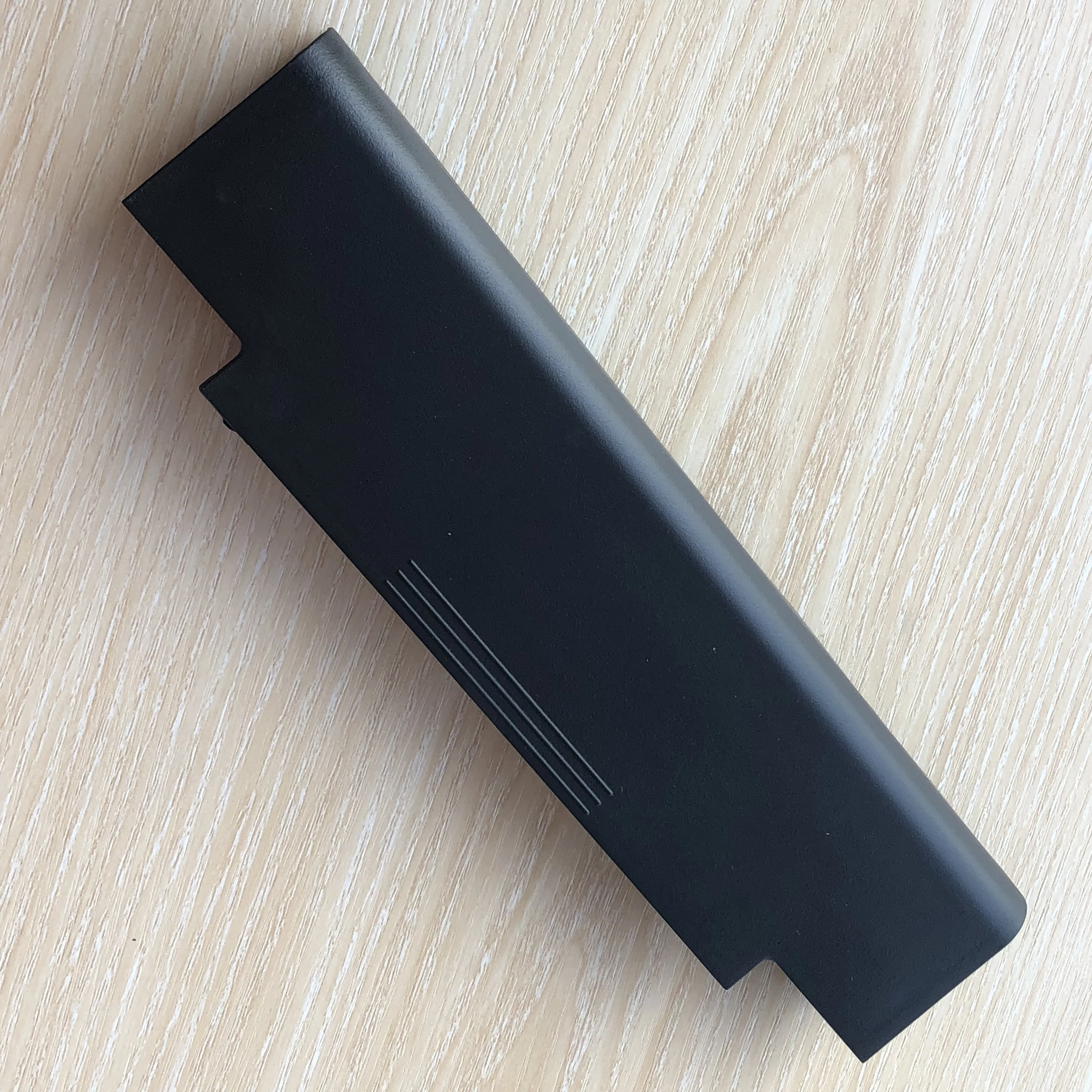 Аккумулятор для ноутбука DELL Inspiron N4010 N3010 N3110 N4050 N4110 N5010 N5010D N5110 N7010 N7110 M501 M501R M511R