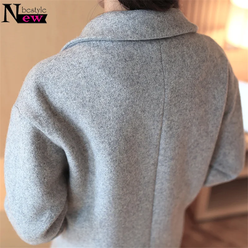 Женское шерстяное пальто с вышитыми героями мультфильмов серое кашемировое