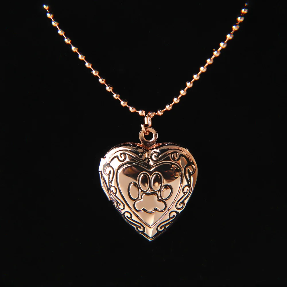 Ожерелье с кулоном в виде лапы собаки