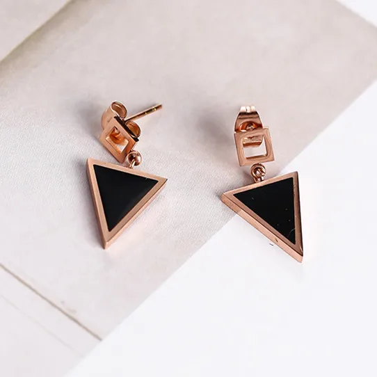 2017 женские серьги простые геометрические милый треугольник Букле д 'Орель