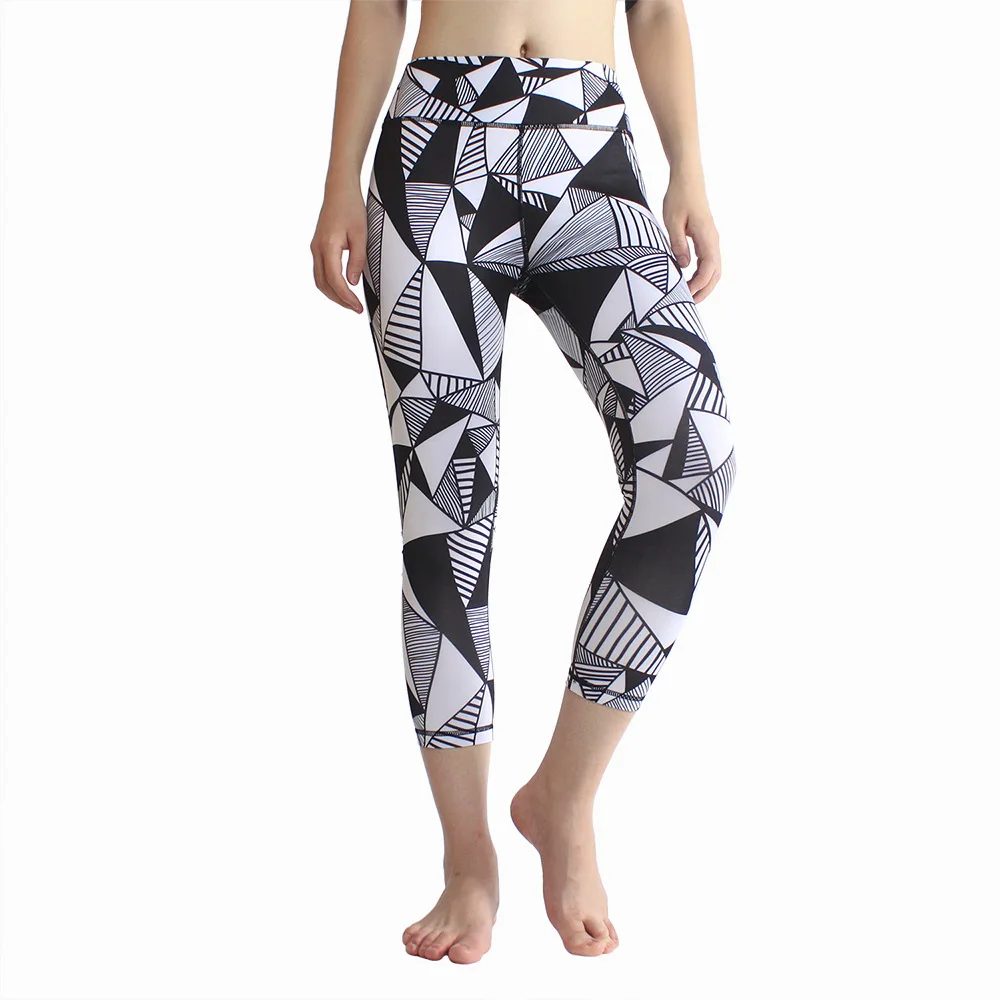 Черно белые треугольные блоки с перекрестной каймой Леггинсы для йоги штаны бега