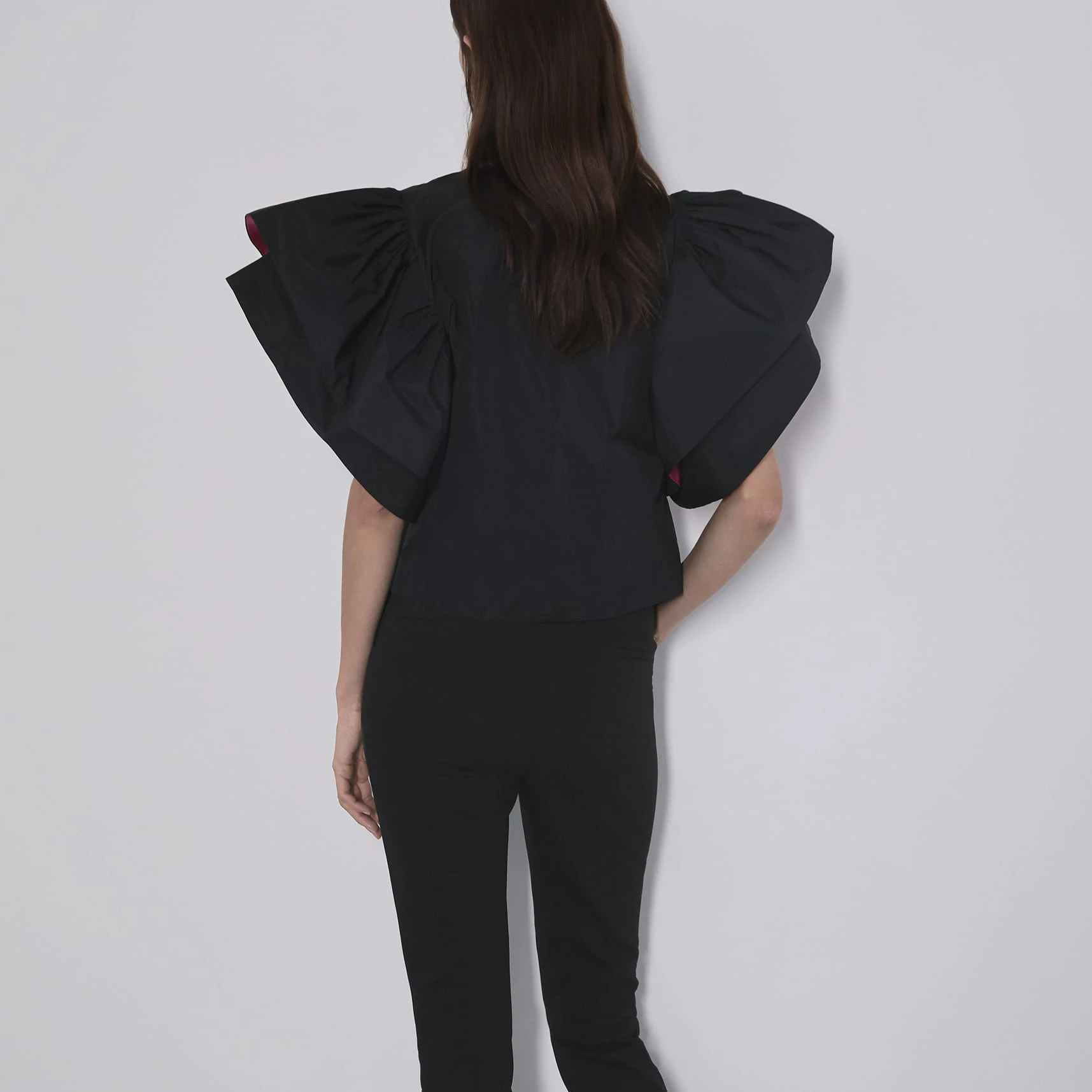 Summer New Women Blouses Black Puff Sleeve O-Neck Short Spliced Colour Collision Personality Loose Fashion Pullover Shirt