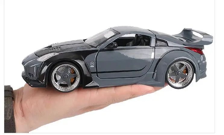 JADA Высокая симуляция NISSAN 350Z 1:24 передовая модель автомобиля из сплава литая под давлением металлическая модель игрушечного автомобиля Коллекция Модель