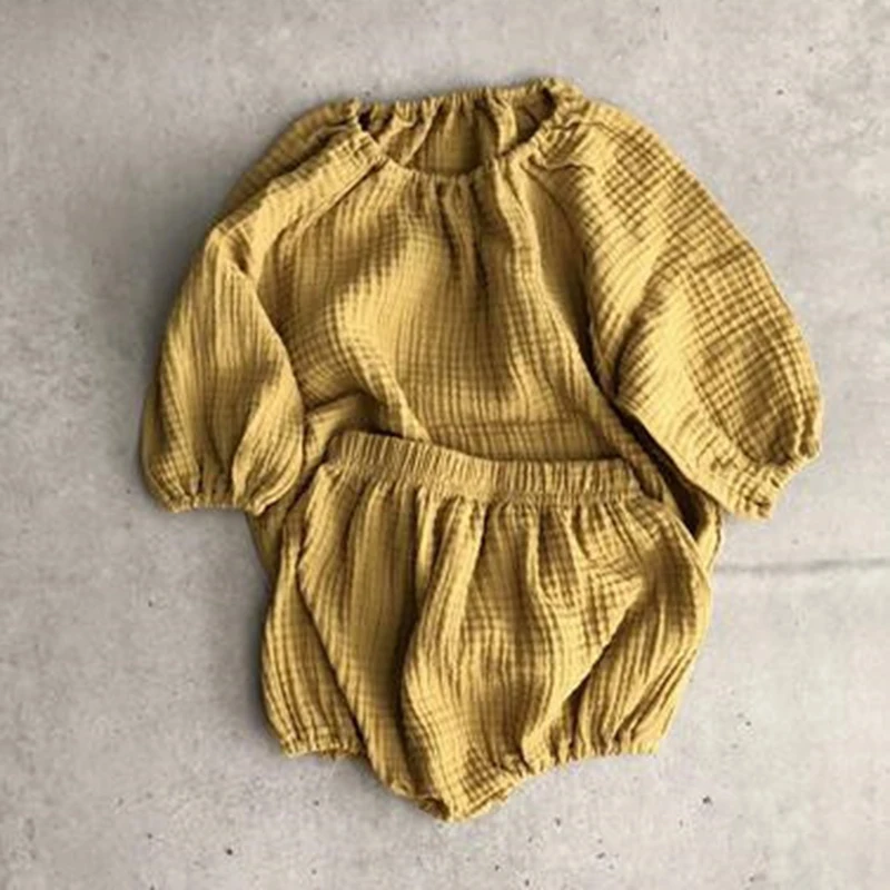 Комплект детской одежды из 2 предметов: футболка с длинным рукавом и штаны