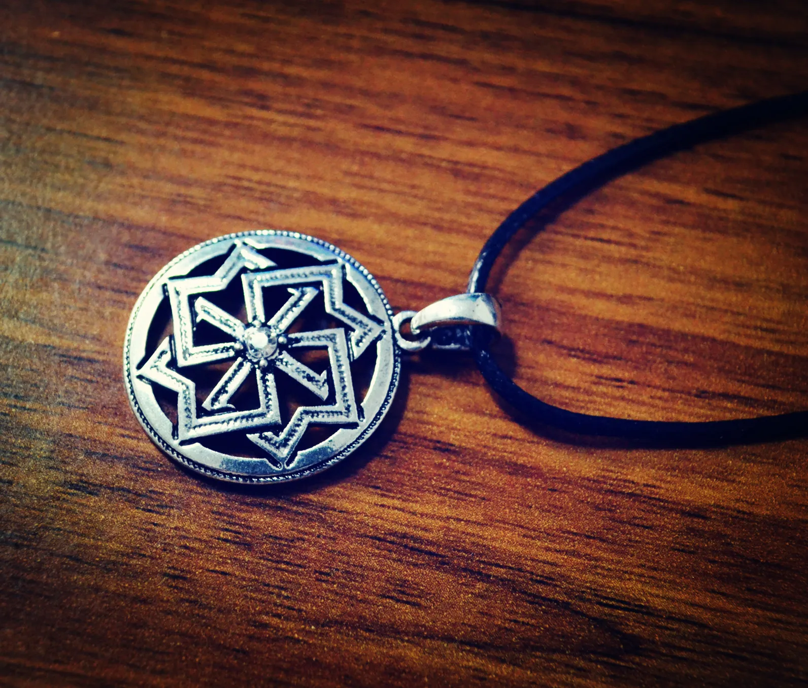 

6ocs Slavis che Reiki Amulet hanger Reiki Hanger met Runic Kalender Voor Ketting Pagan Sieraden