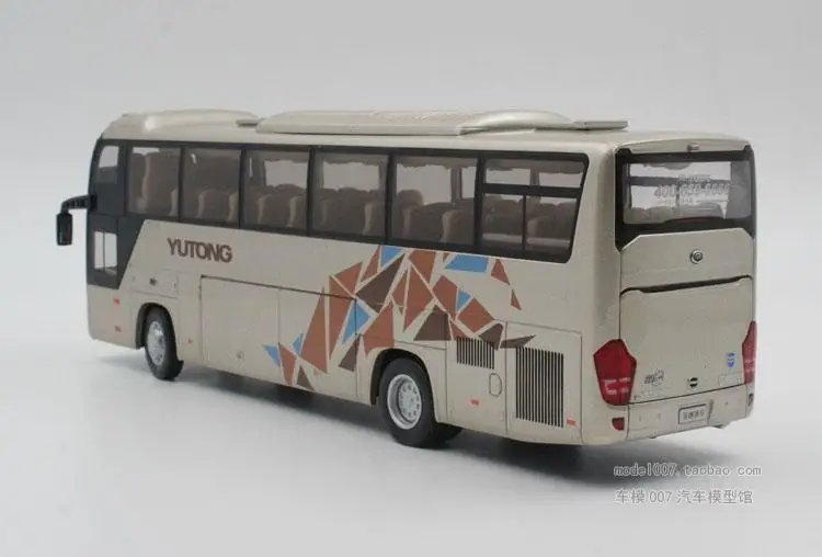 Модель из коллекционного сплава Подарочные весы 1:42 Yutong ZK6118HQY8Y двухэтажные