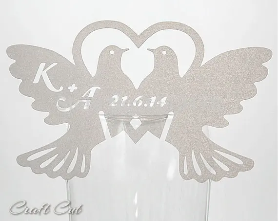

Две Love Birds Свадебные карты с индивидуальным сердцем, пользовательское имя, Dove Wine Glass Decorationpc001