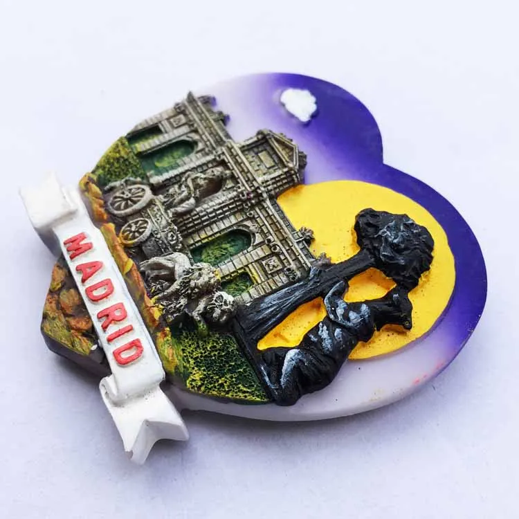 Магнитные наклейки в форме сердца из Испании и Мадрида|Магниты на холодильник| |