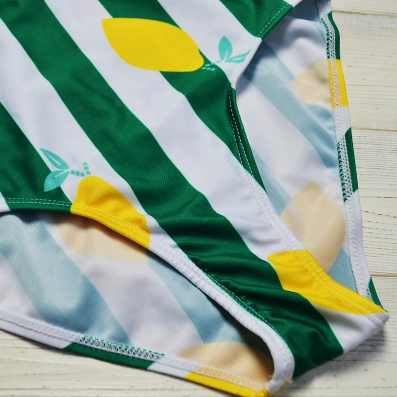 

Women Print Bikini Separate Swimming Suit Fused Vertical Striped Swimsuit for Girls Swim Set High Waist Bikini Outfit 2019 Cloth