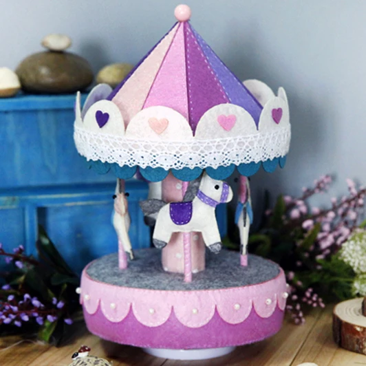 Набор для шитья ручной работы музыкальная шкатулка фиолетового цвета с