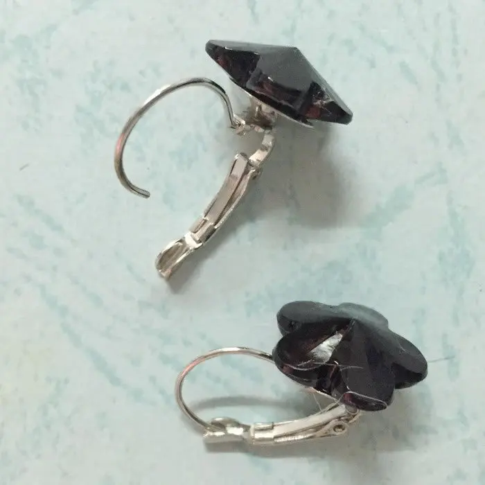 Серьги-Клипсы из акрилового камня в форме цветка сливы 16 мм разные цвета