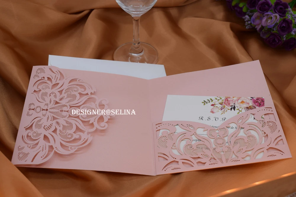 Румяна розового золота Блестящий Quinceanera приглашения с открытка RSVP лазерная резка