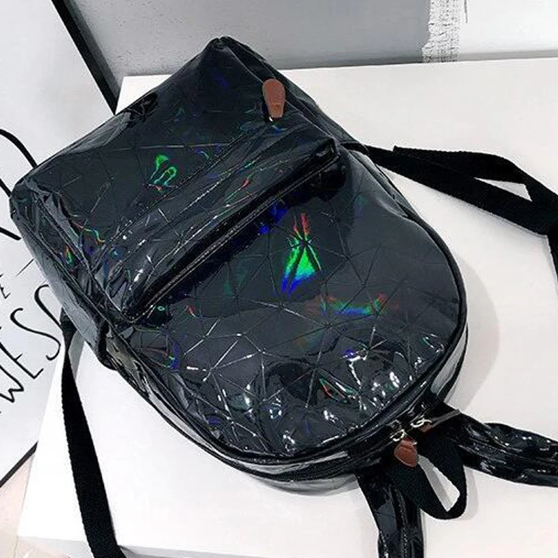 

Newest light color leisure geometric diamond lattice backpack