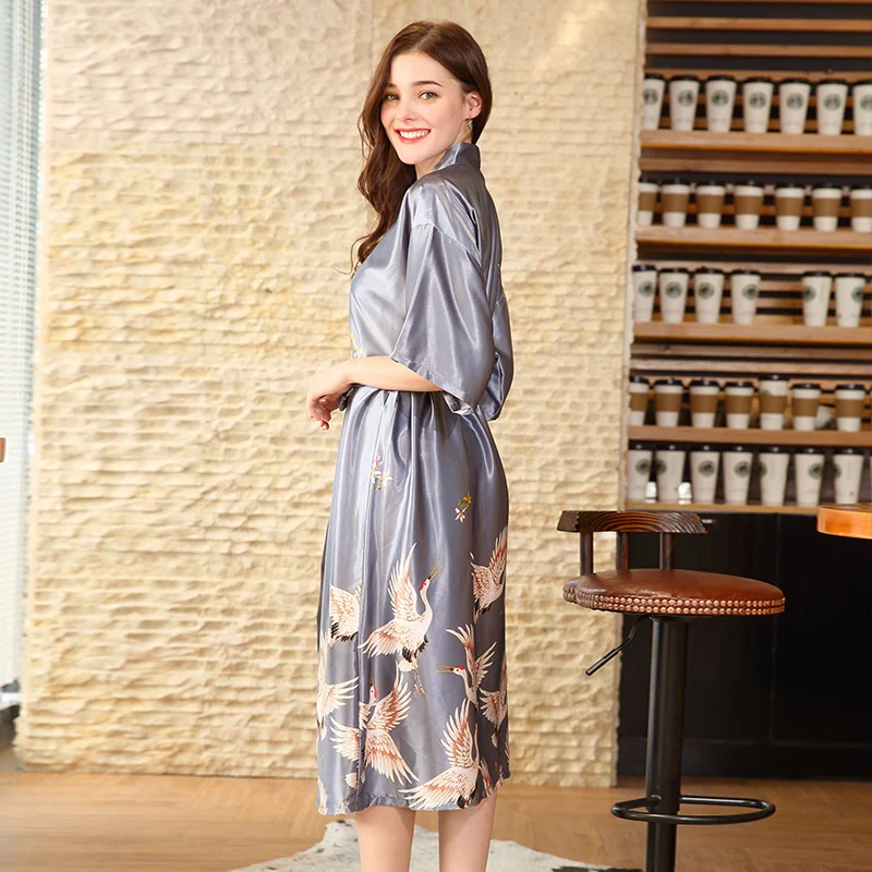 Роскошная Весенняя длинная ночная рубашка кимоно халат пижама с цветочным