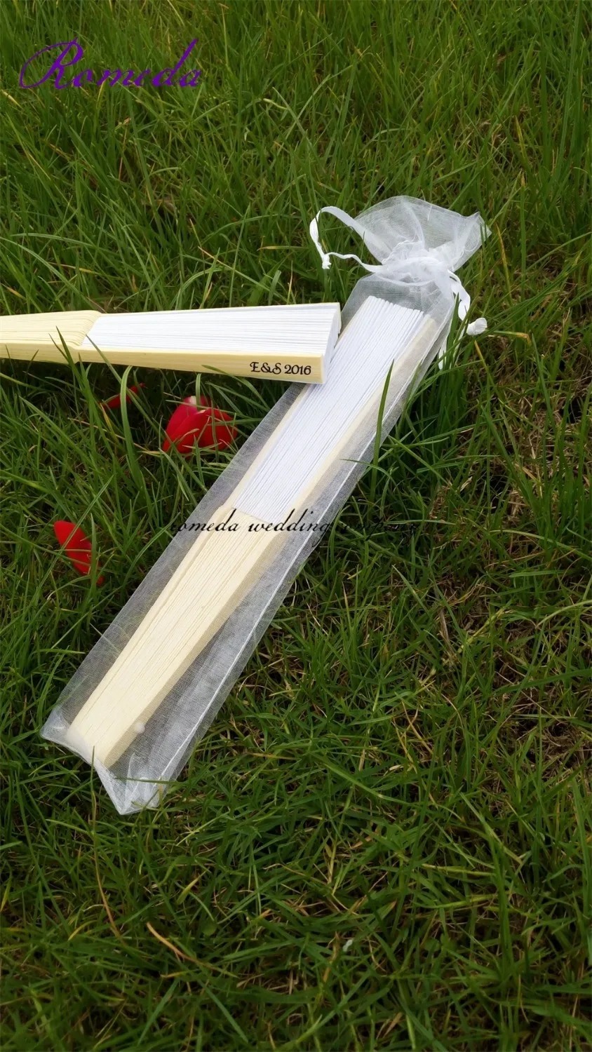 

100pcs/Lot , White wedding personalized hand fans with white organza Gift pouch Wedding&Party Favors