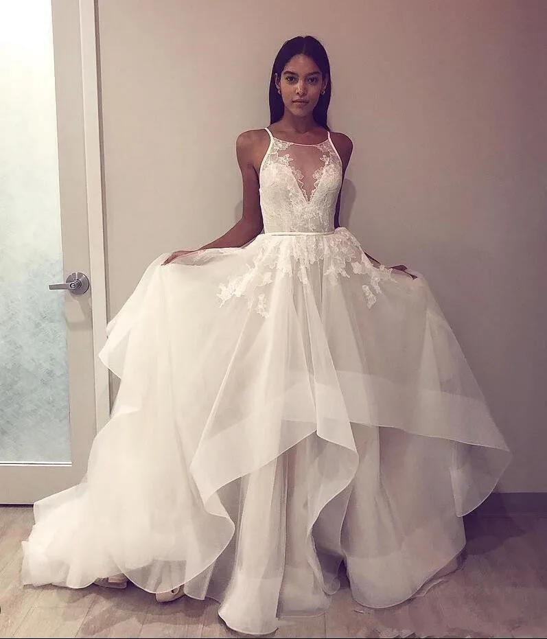 

Spaghetti Beach Wedding Dresses 2021 Summer Sheer Neck Lace Appliques Bridal Gowns Tulle Tiered A Line Bridal Gowns Bridal Dress