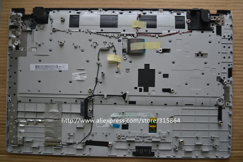 Brand New US English Laptop Keyboard with Touchpad Palmrest for Samsung 300E7A 305E7A image 2