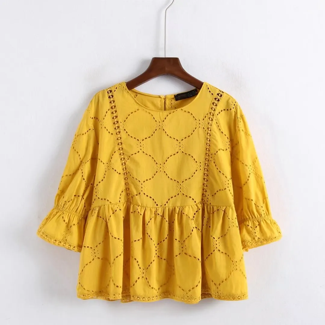 Женская однотонная блузка с вырезом и рукавом три четверти повседневная