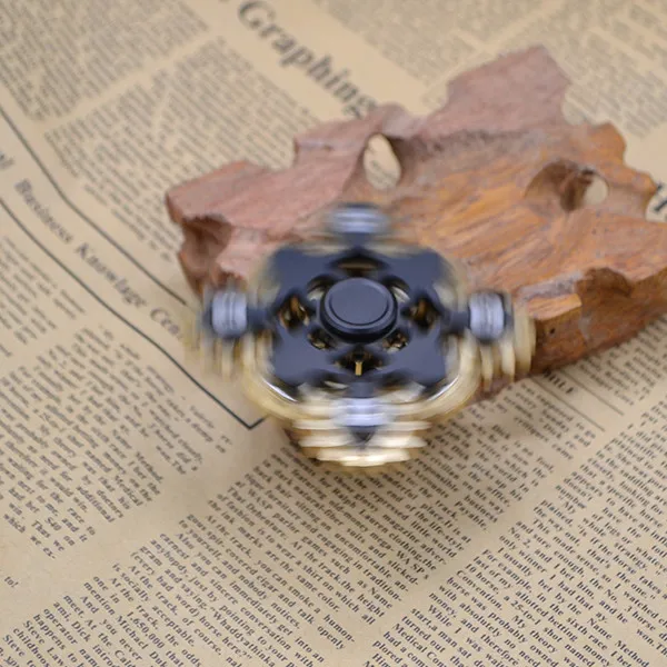 Удивительно зубчатая передача ручная вертушка Спиннеры Топ гироскопической