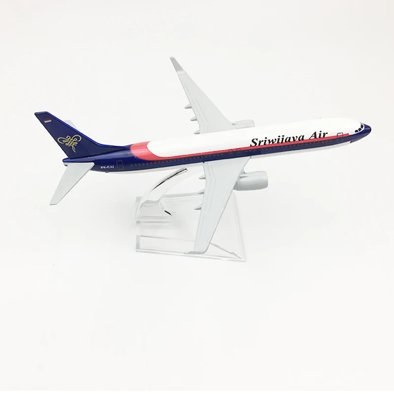 Модель самолета Sriwijaya Air модель Боинг 737 16 см из металлического сплава 1:400 игрушка