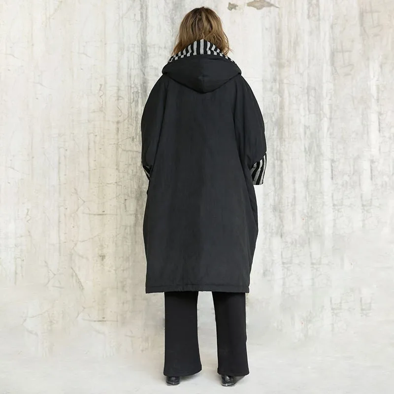 CHICEVER лоскутное Полосатое женское пуховое пальто с капюшоном и длинным рукавом