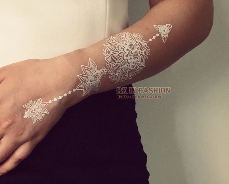 Одна часть быстрая водостойкая Татуировка Для женщин белый Henna кружева браслет с бабочкой цепи Ср Люкс ременное тату Стикеры J019