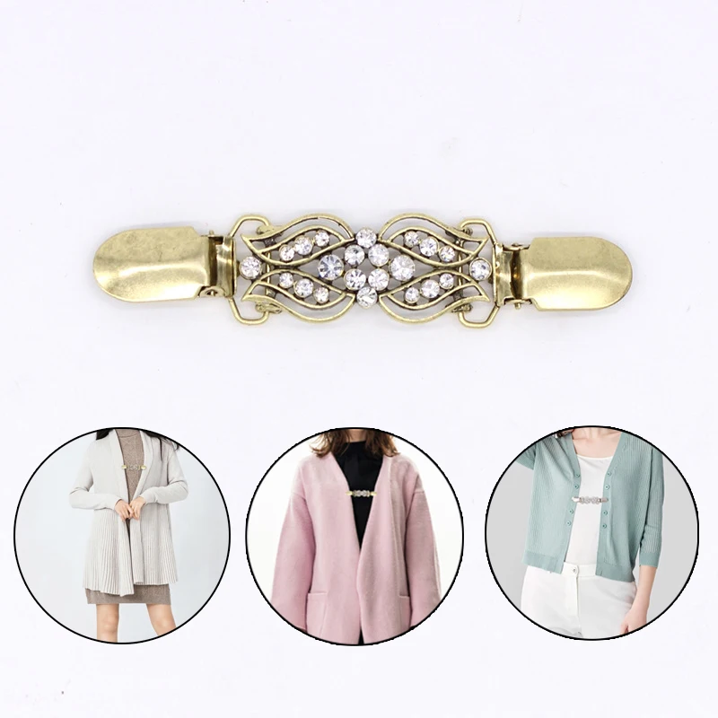 Брошь на утином пуху золотого и серебряного цвета гибкая шаль-рубашка с бусинами