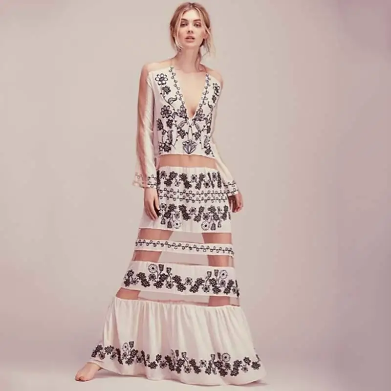 Шифоновое платье с V-образным вырезом и принтом | Женская одежда