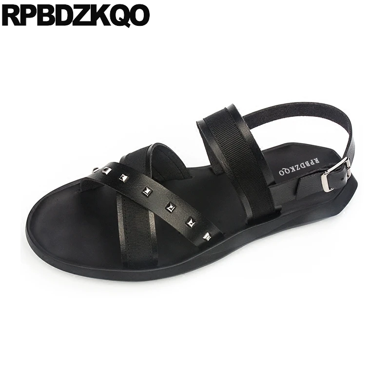 

Nice Breathable Strap Slippers Beach Slides Striped Rivet Slip On Outdoor Shoes Stud Native Black Men Sandals Leather Summer