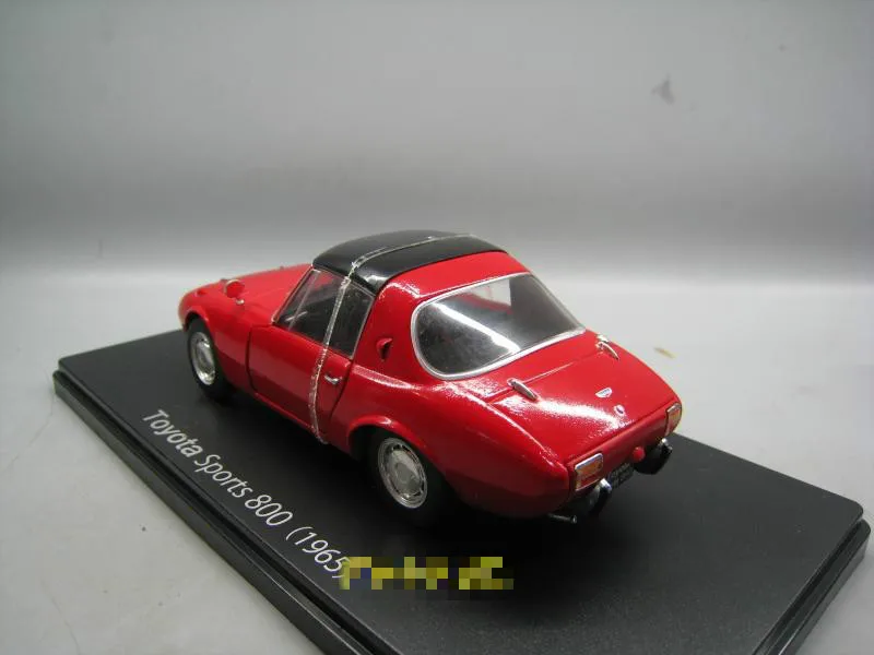 IXO 1/24 масштабная модель автомобиля игрушки TOYOTA SPORTS 800 Литые металлические модели