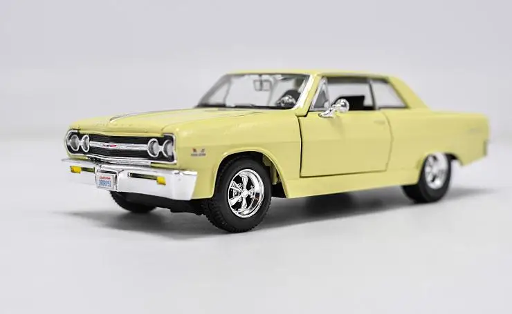 1:24 Масштаб сплава модели автомобилей, высокая моделирования CHEVROLET MALIBU Модель ss, металл diecasts, 4 открыть дверная игрушка транспортных средств