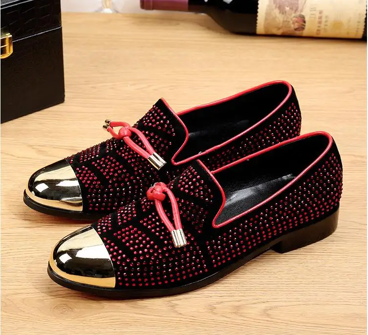 

2021 Fashion Casual Formal Shoes For Men Black Genuine Leather Tassel Men's Wedding Shoes Gold Metallic Mens Studded Loafers