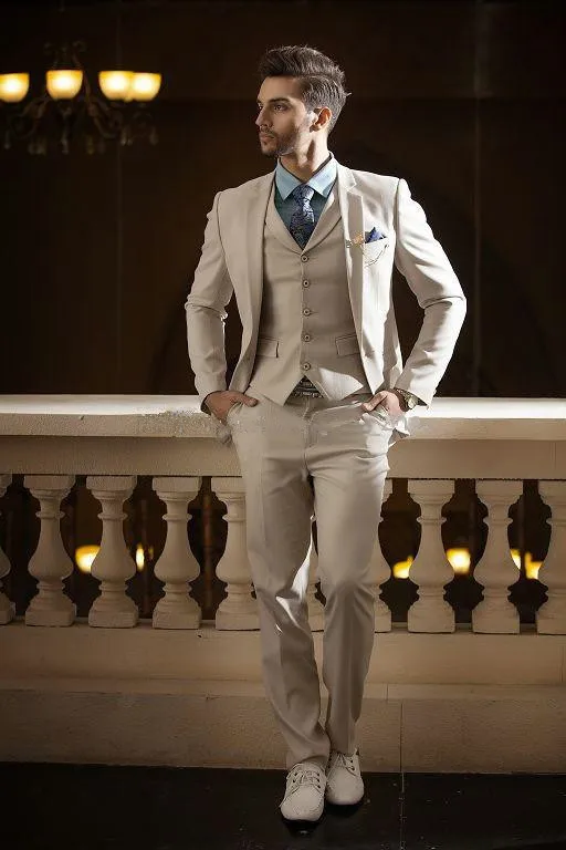 New Arrival Tailored Set Slim Light Grey Notch lapel Prom Best man Groomsmen Prom Suits Men Wedding Suits(Jacket+Pants+Vest+Tie)
