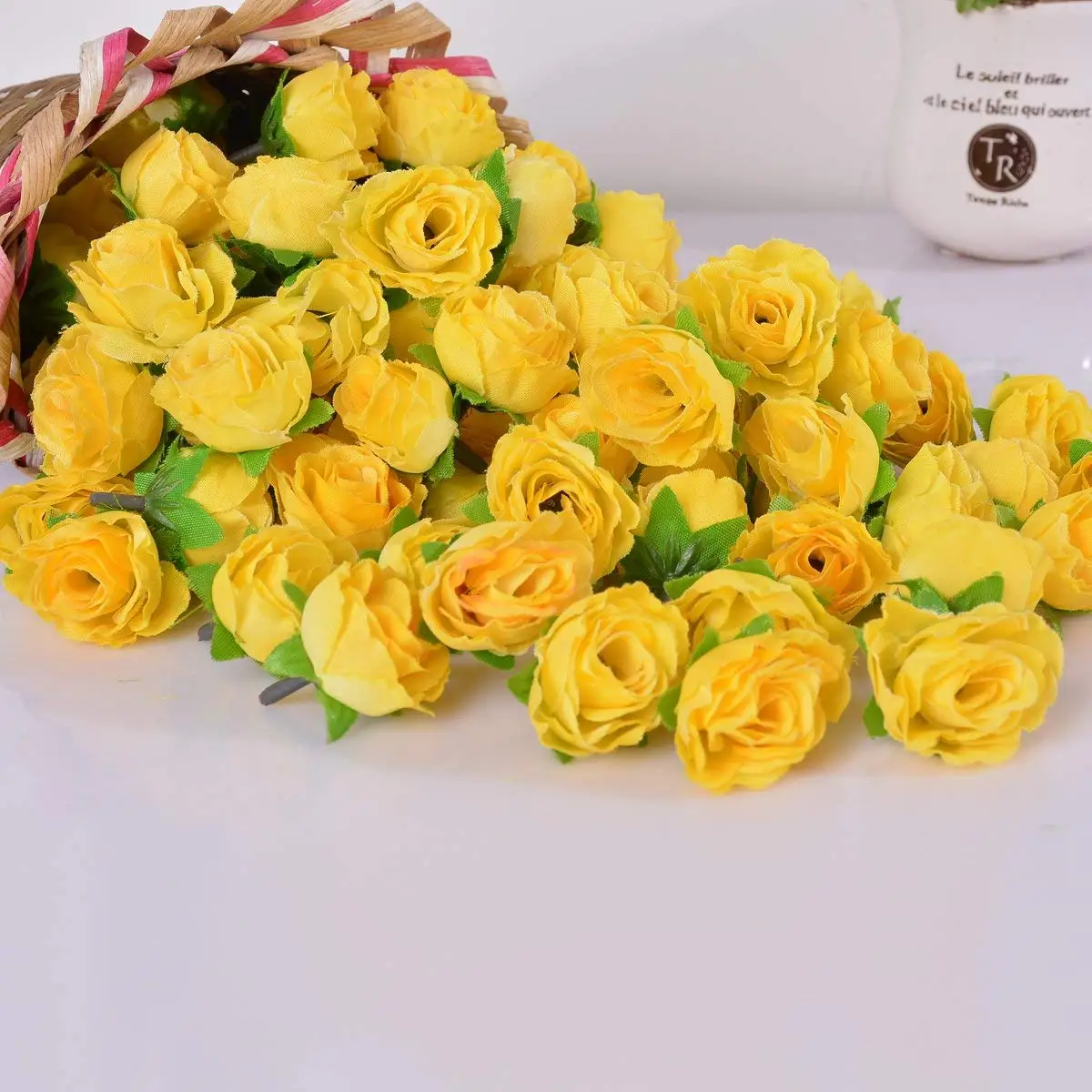 Yellow Fabric Silk Artificial Rose Flower Heads for Decoration Pack of 50pcs | Дом и сад