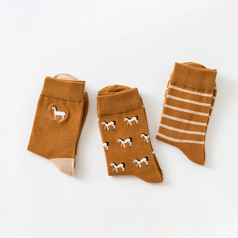 3 пар/лот новые мужские хлопковые носки с вышивкой в виде лошади длинные полоску