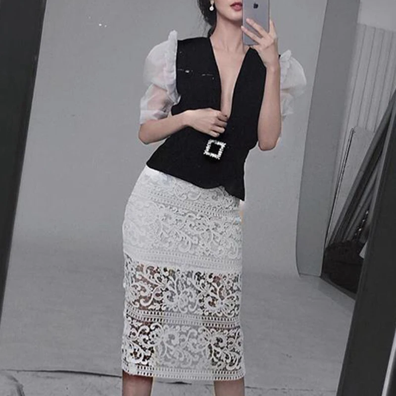 Женский комплект из двух предметов Max Spri белый и черный с пышными рукавами