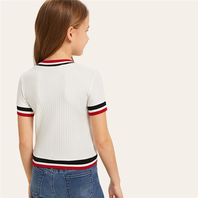 SHEIN Kids/белая полосатая Повседневная футболка в рубчик для девочек, одежда г. Летние корейские футболки с короткими рукавами Топы для активных девочек