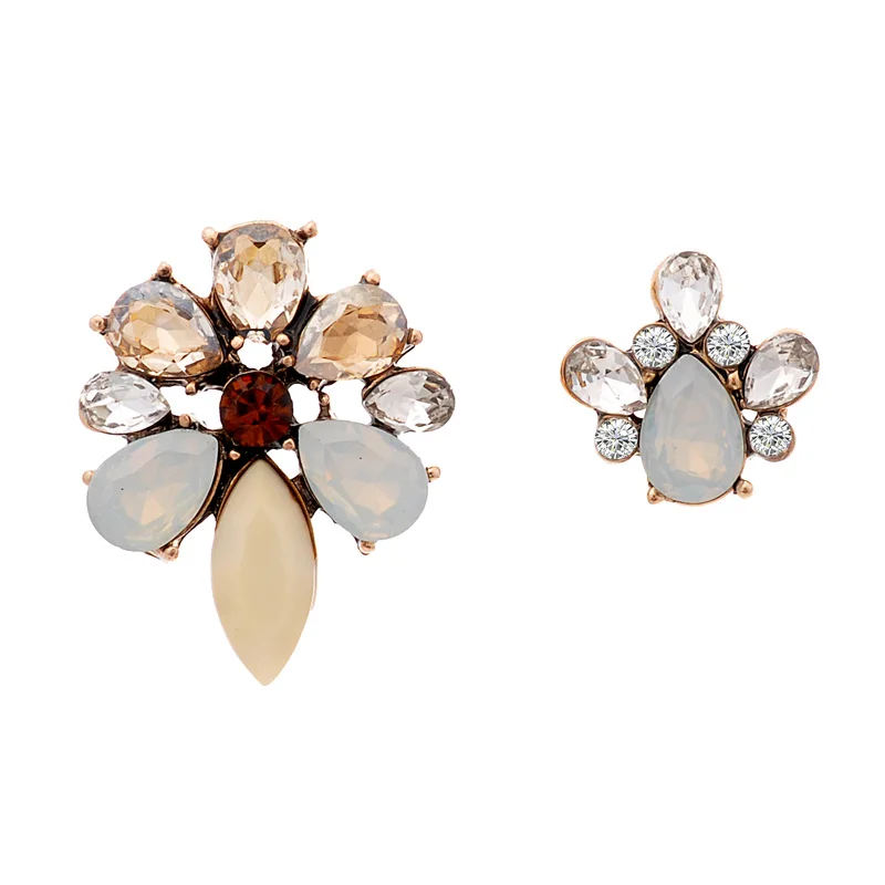 Vintage Punk Style Fashion Flower Stud Earrings Golden Crystal Diamante Women Asymmetry Gifts for Girls 2018 New | Украшения и