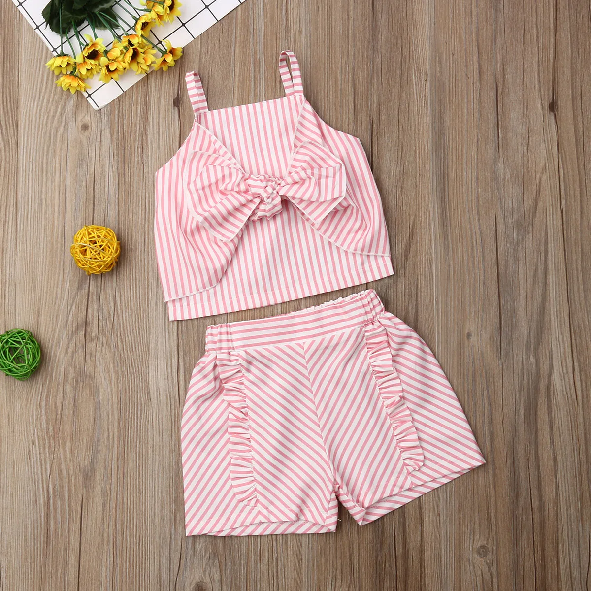 Одежда для маленьких девочек розовый жилет на бретельках с бантом в полоску топы